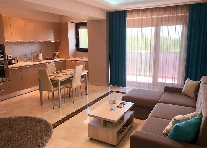 Sophia 3 Luxury * Mamaia